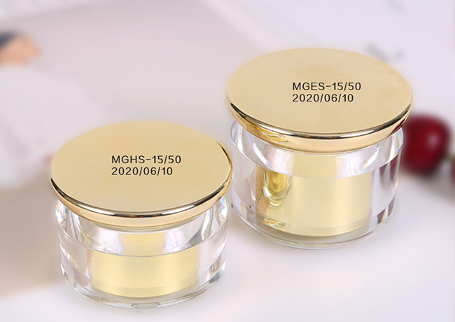 1. Ung-dung-may-in-ma-ky-hieu-nganh-hoa-my-pham