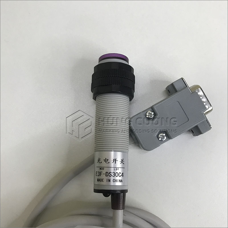 10. Cam-bien-e3f-ds304c