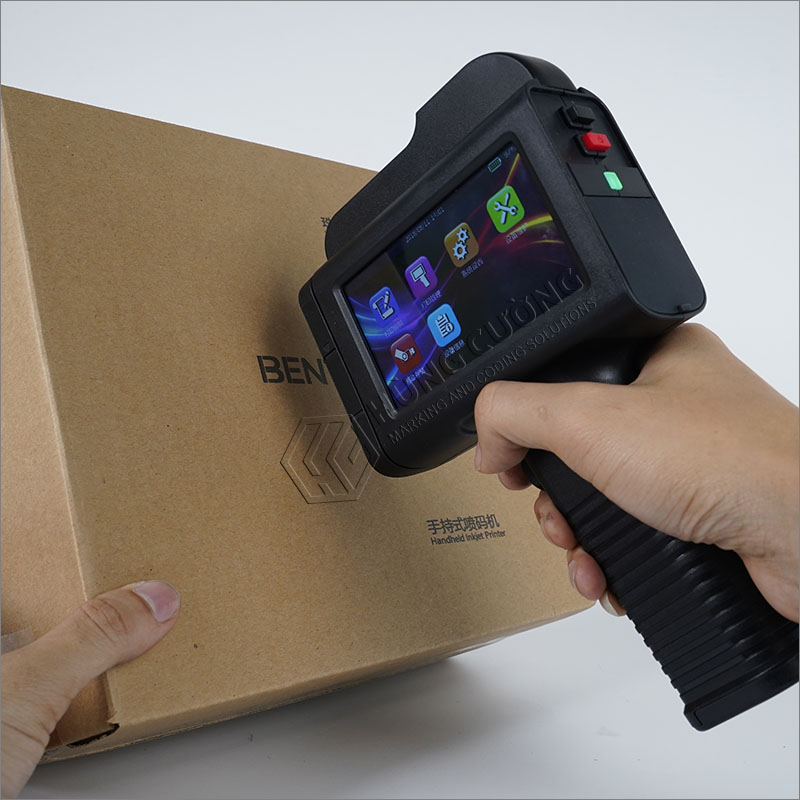 9. May-in-phun-date-cam-tay-bt254