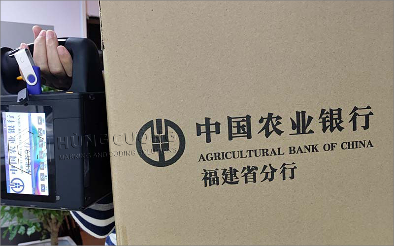 11. May-in-phun-ky-tu-size-lon-b85